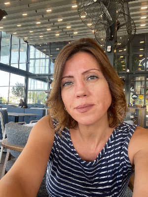Özlem K.
