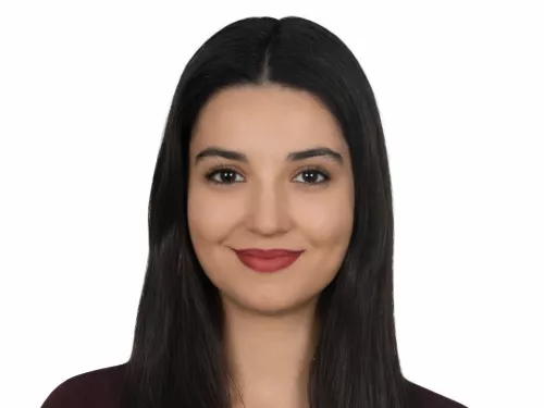 Begüm G. - İzmir Özel Ders Öğretmeni