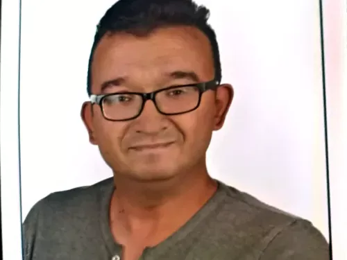 Sezer B. - Özel Ders Öğretmeni Profil Resmi