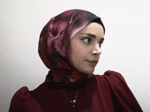 Dilan B. - Özel Ders Öğretmeni Profil Resmi