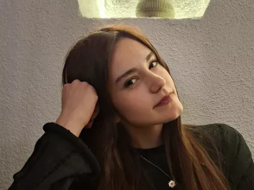 Elif Ezgi B. - İstanbul Özel Ders Öğretmeni