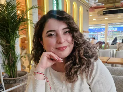 miray g. - İzmir Özel Ders Öğretmeni