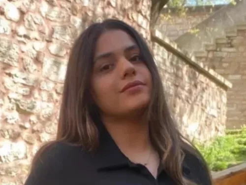 Aslı A. - İstanbul Özel Ders Öğretmeni