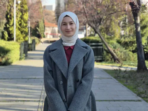 Hasret B. - Ankara Özel Ders Öğretmeni