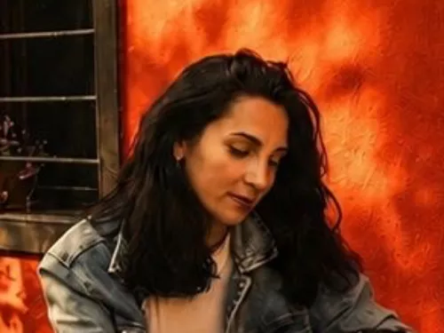 Nesrin Ç. - İstanbul Özel Ders Öğretmeni