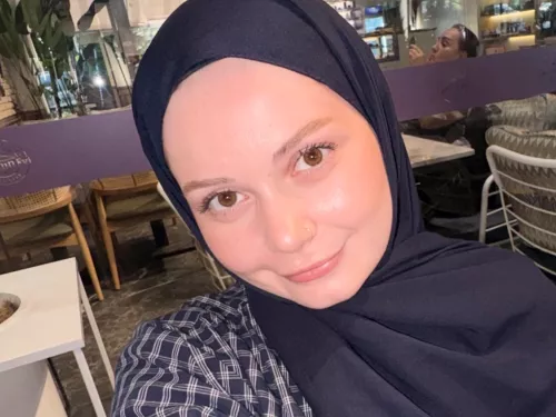 Yasemin Nur E. Profil Resmi