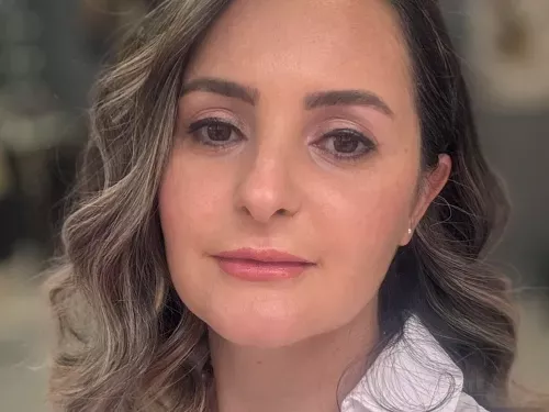Dilek T. Profil Resmi