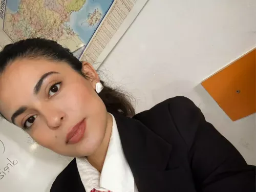 Sümeyye M. - Özel Ders Öğretmeni Profil Resmi