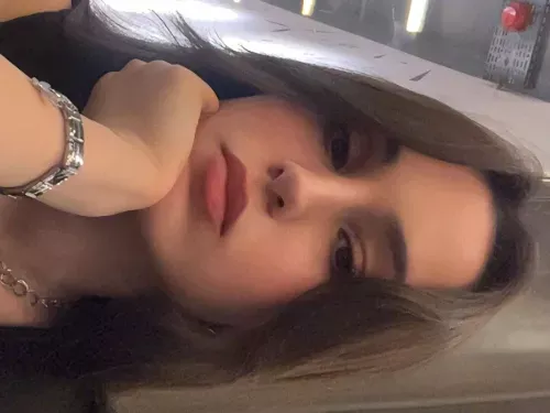 Medine d. profil fotoğrafı