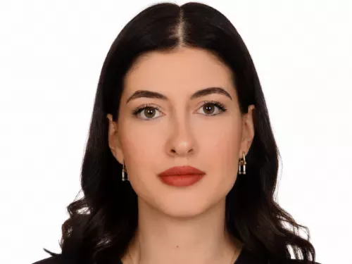 EMİNE T. Profil Resmi