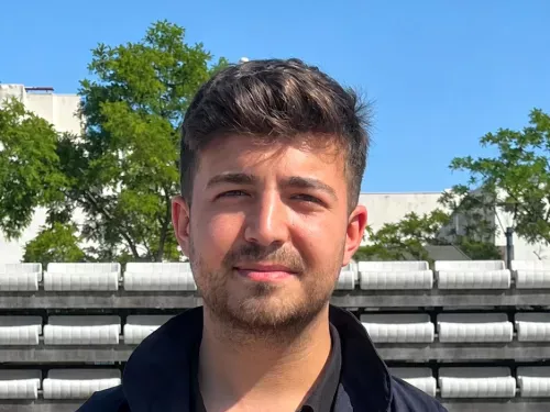 İsmet K. Profil Resmi